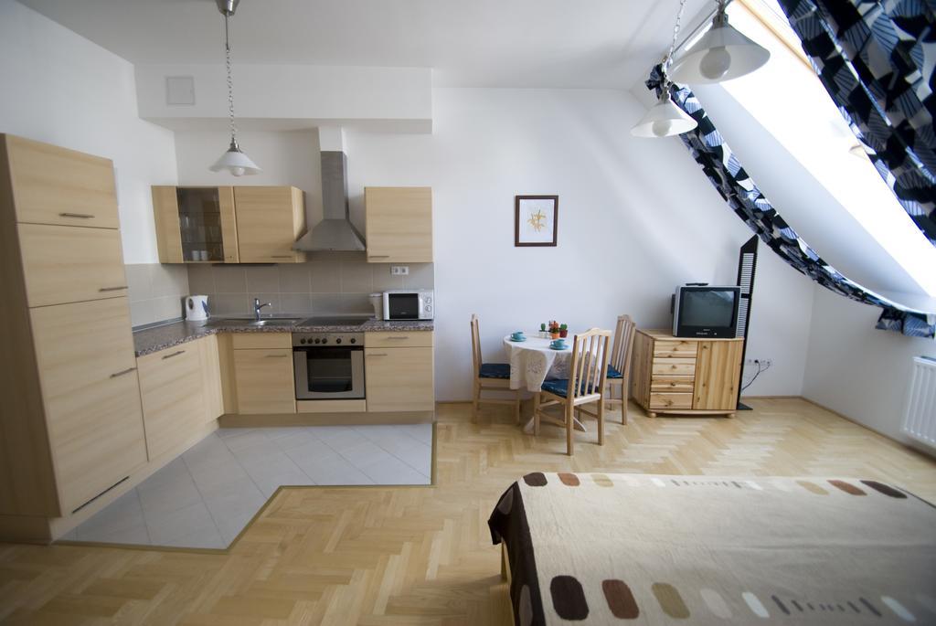 Gozsdu Spacious Apartment Boedapest Kamer foto