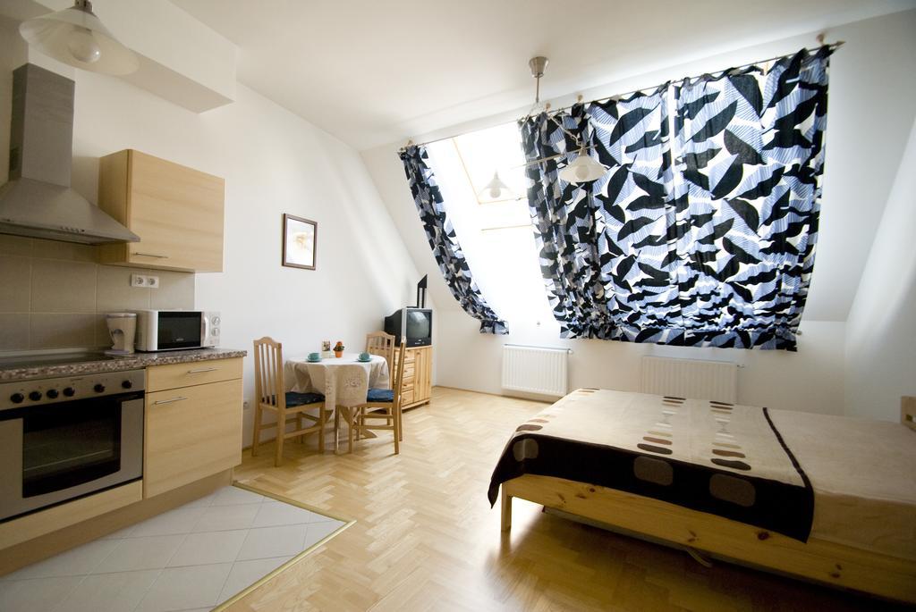 Gozsdu Spacious Apartment Boedapest Kamer foto