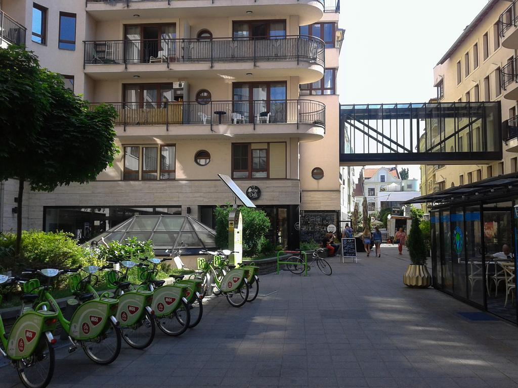 Gozsdu Spacious Apartment Boedapest Buitenkant foto